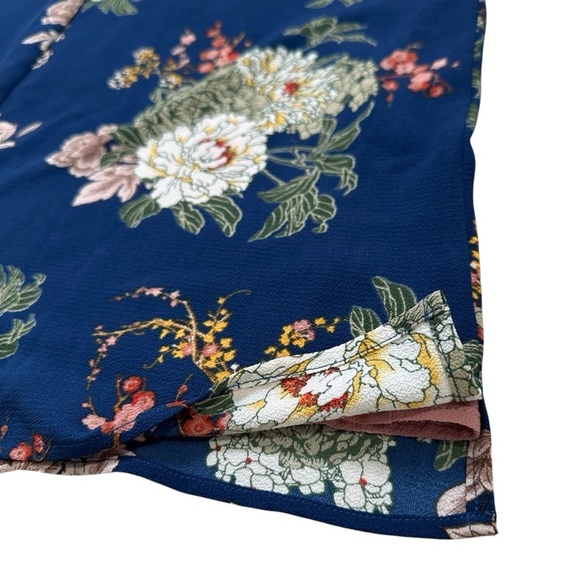 Tempted L Blue V-Neck Floral Print Sleevess Shift Dress - Picture 4 of 6